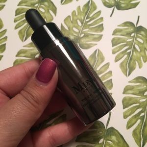 Madonna eye serum never used